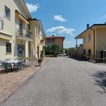 Narcisa Patio Apartment Бардоліно Екстер'єр фото