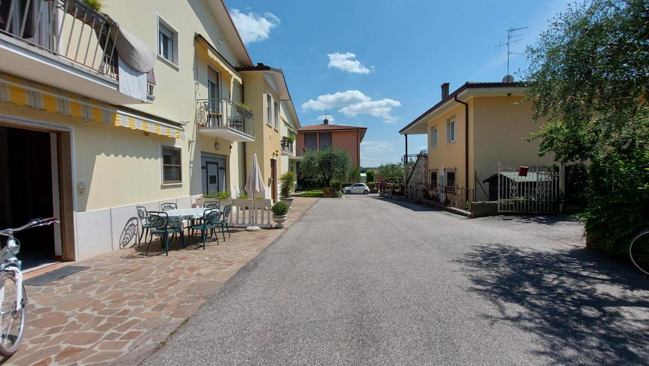 Narcisa Patio Apartment Бардоліно Екстер'єр фото
