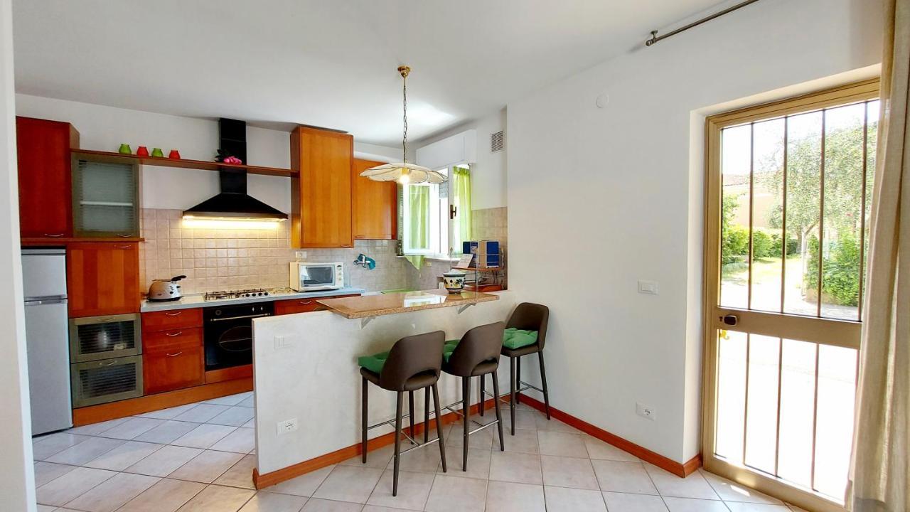 Narcisa Patio Apartment Бардоліно Екстер'єр фото